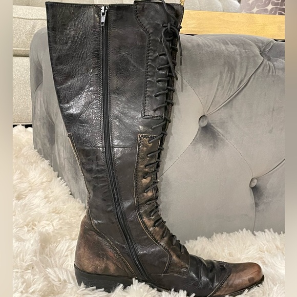 SOLD MO.S Italian Knee Boots - Picture 11 of 17